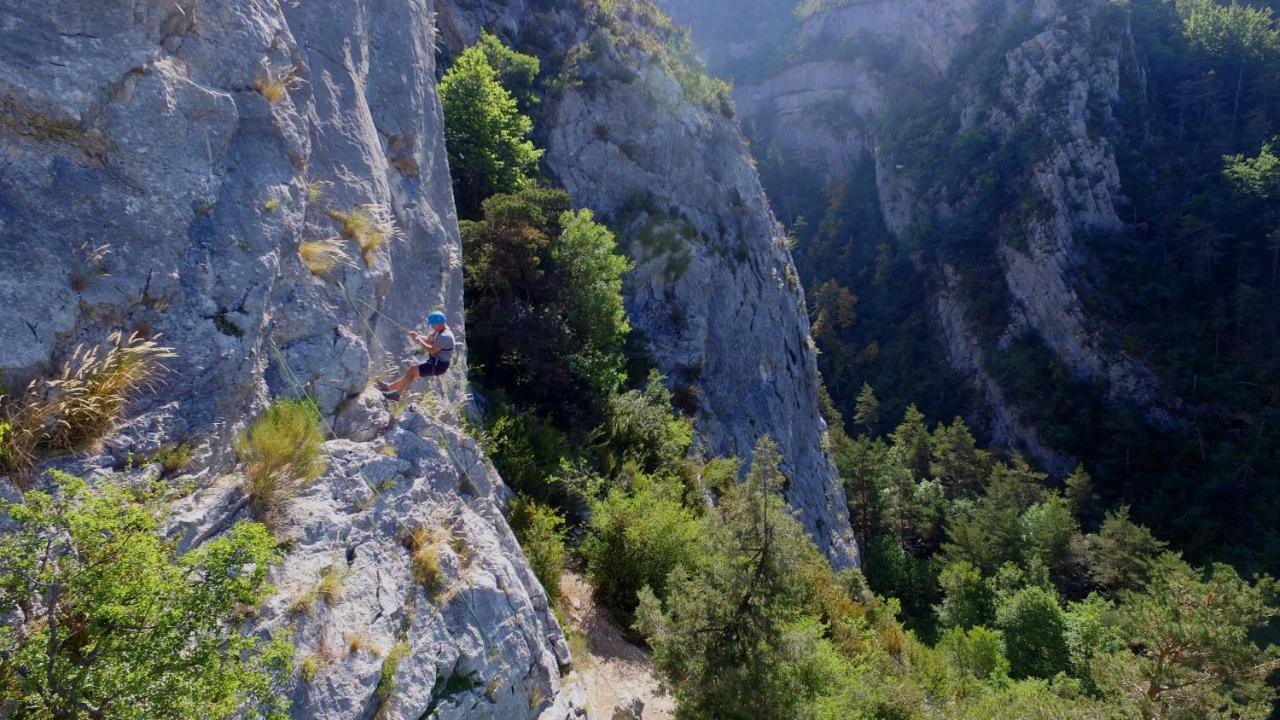 Vvf Haute Provence Lagrand Exterior foto